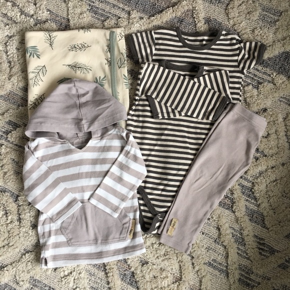 selling baby clothes on poshmark